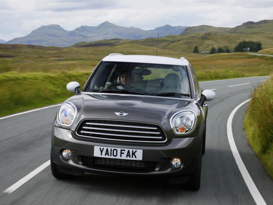  Mini Cooper Countryman D 2010 года  (UK) (фото 9 из 18)